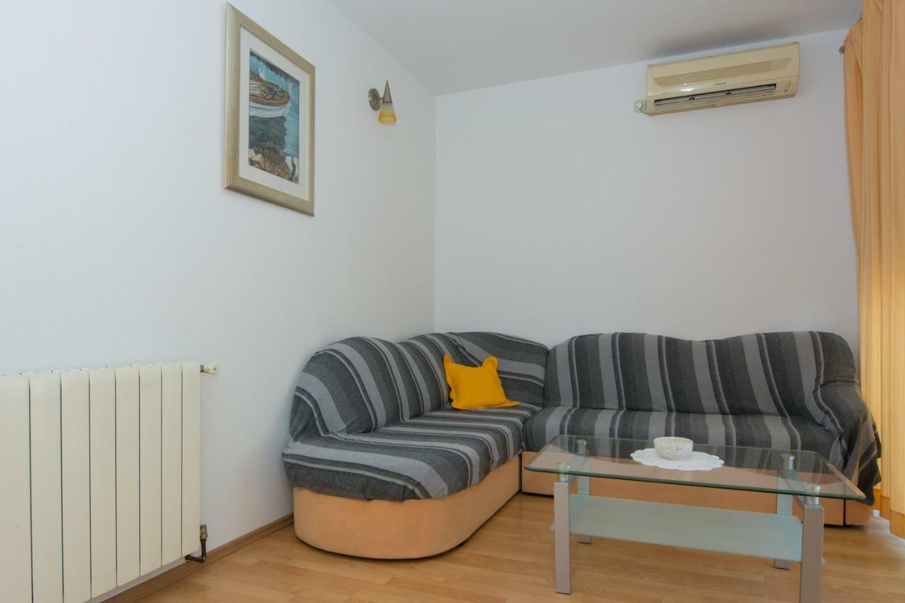 Apartments Pericic Podstrana Exterior photo